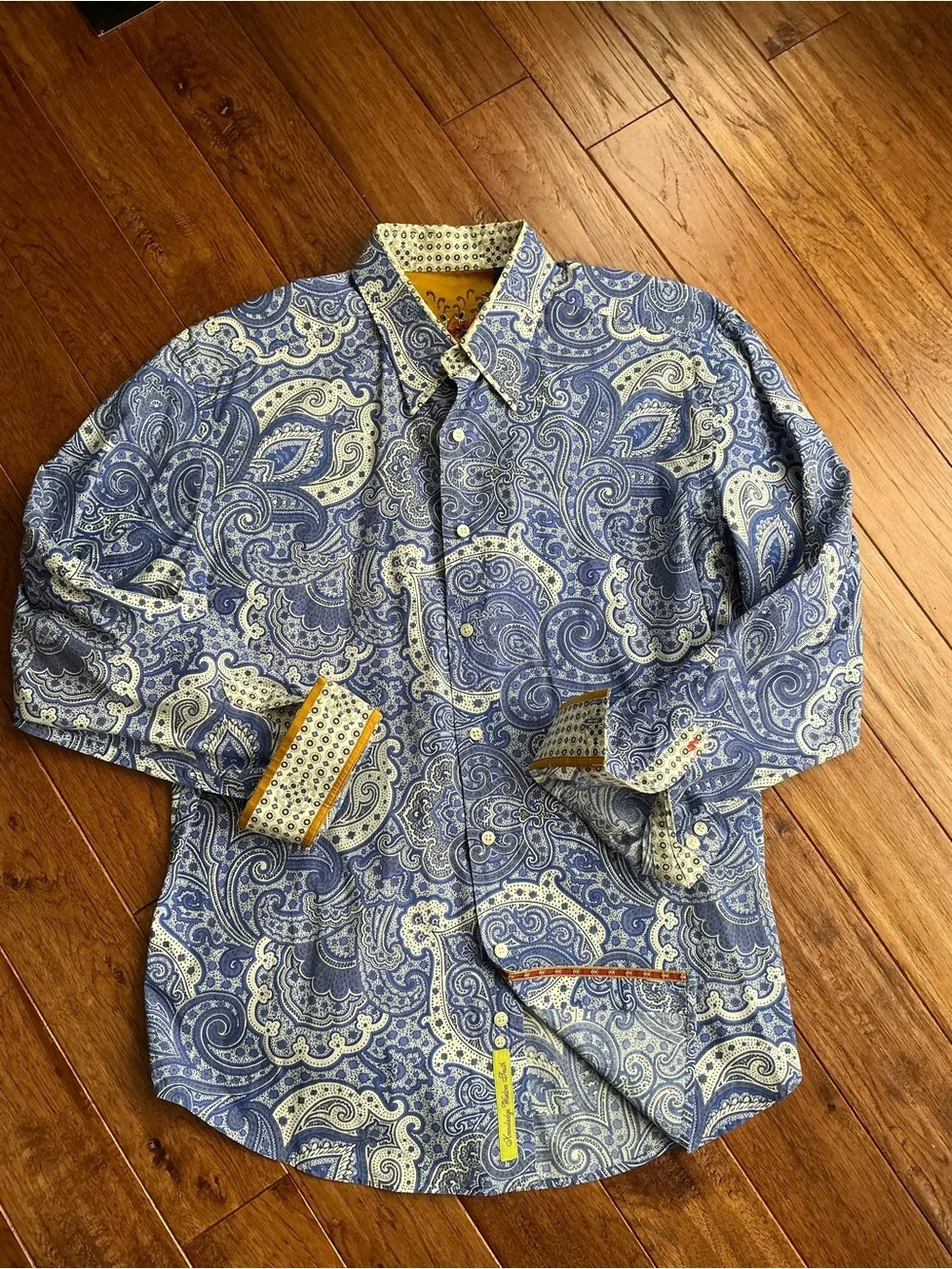 Robert Graham Blue and White Paisley Button Down, Yellow Pattern Cuff, XL - Picture 2 of 9